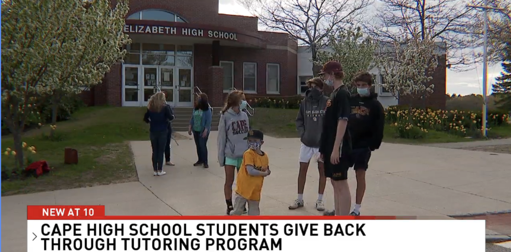 CEHS students giving back