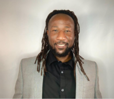 Emmy-winner Toki Wright visits CEHS